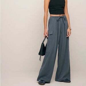 Reformation Ethan twill pant size L. wide leg cargo style pant
